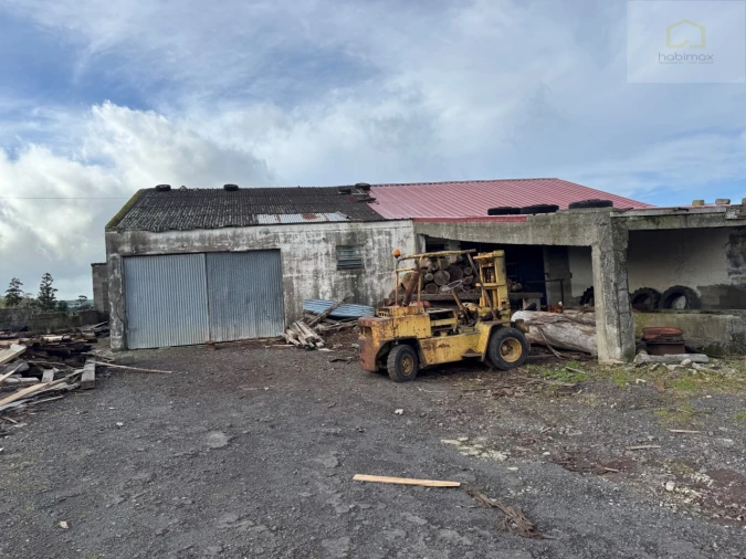 Armazém para Venda em Lomba da Fazenda Foto 4