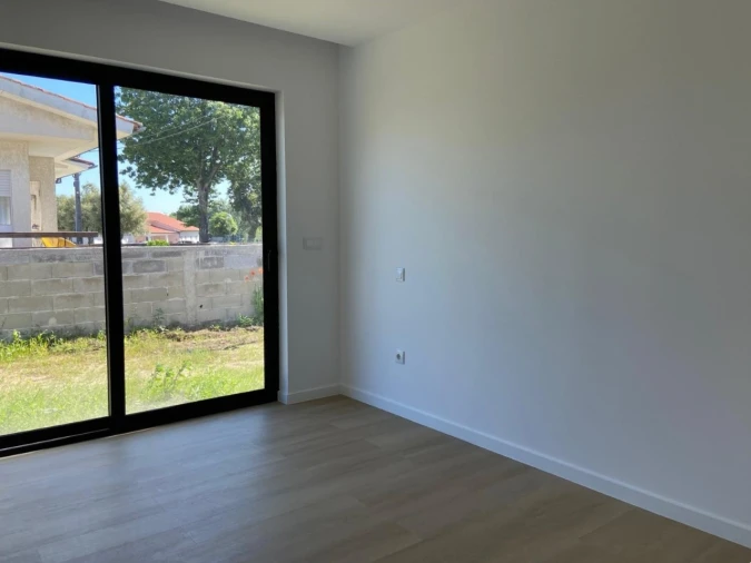 Moradia T3 para Venda em Reboreda e Nogueira Foto 8