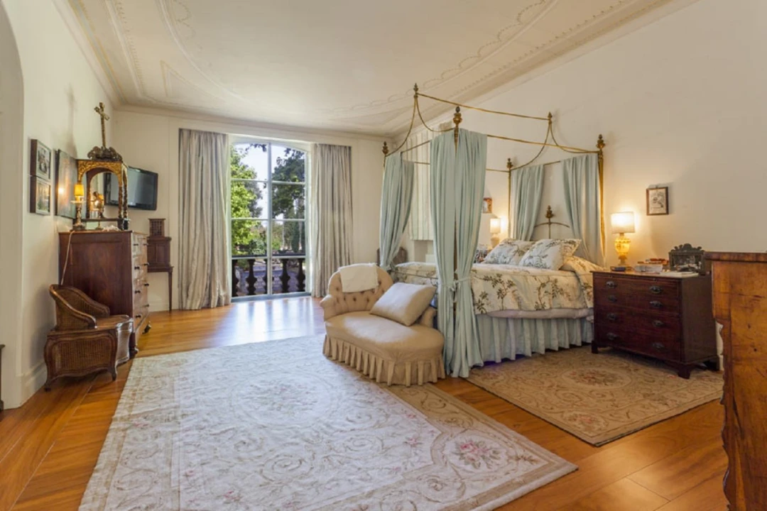 Moradia T6 para Venda em Carnide Foto 10