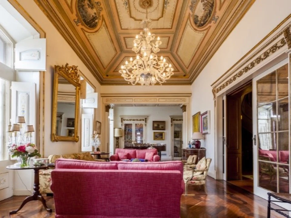 Moradia T6 para Venda em Carnide Foto 22