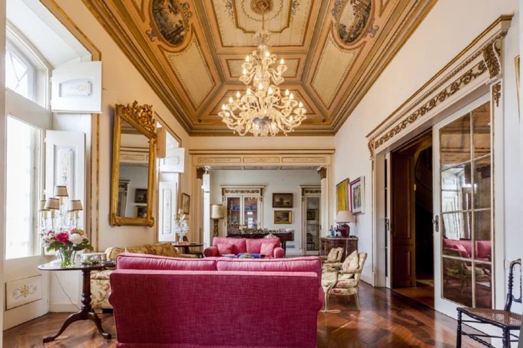 Moradia T6 para Venda em Carnide Foto 16