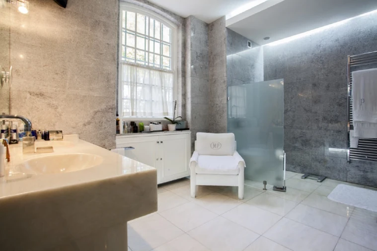 Moradia T6 para Venda em Carnide Foto 28