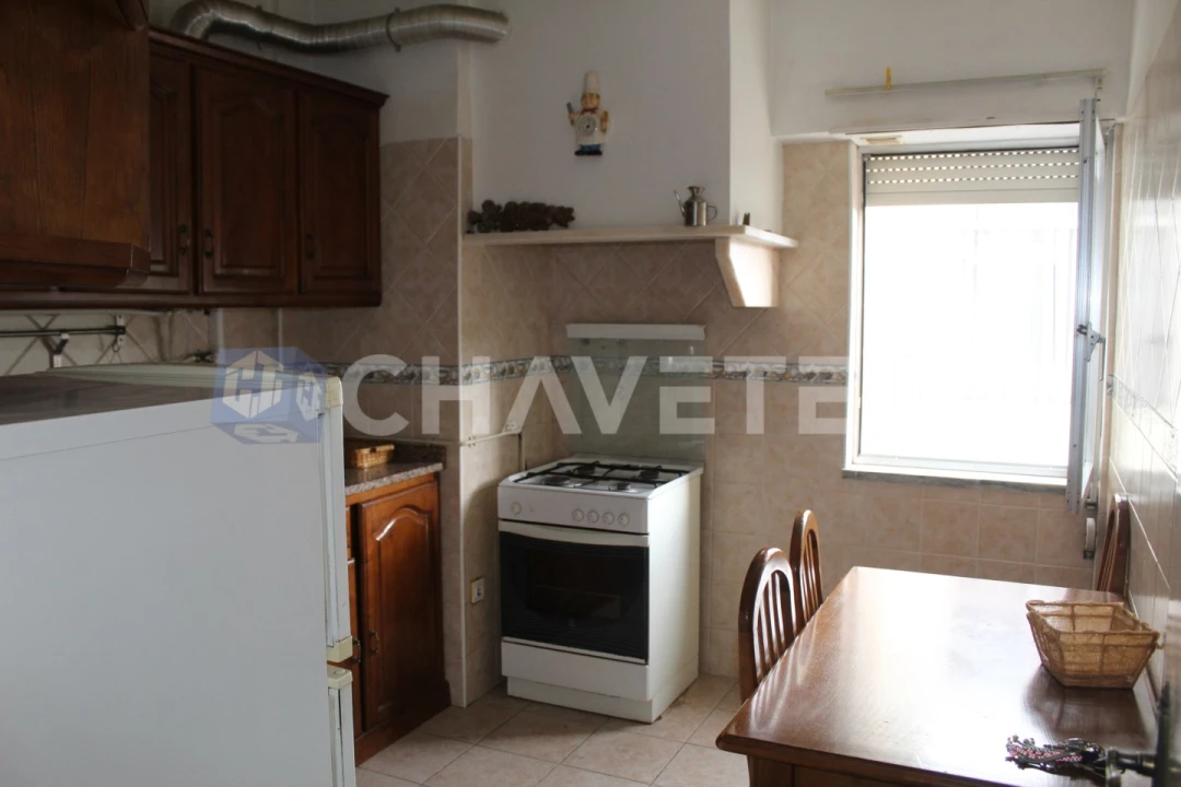 Apartamento T2 para Venda em São João Baptista e Santa Maria dos Olivais Foto 5