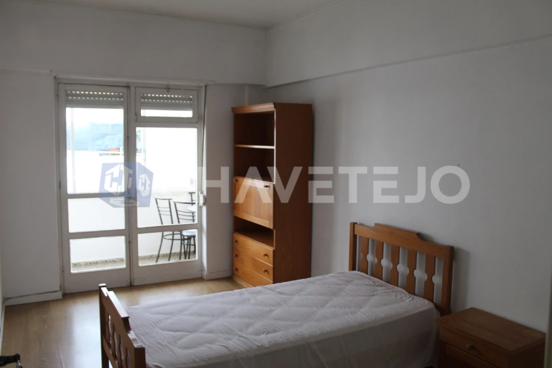 Apartamento T2 para Venda em São João Baptista e Santa Maria dos Olivais Foto 13