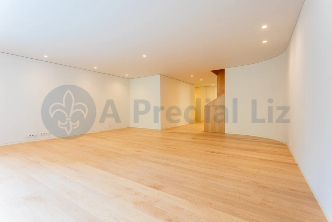 Apartamento T3 para Venda em Lordelo do Ouro e Massarelos Foto 9