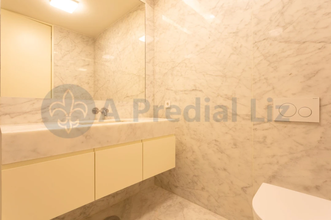 Apartamento T3 para Venda em Lordelo do Ouro e Massarelos Foto 29