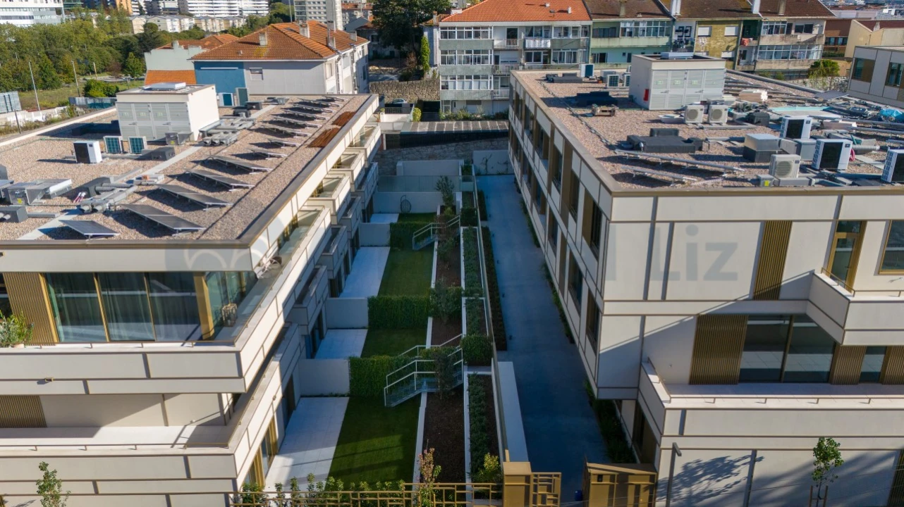Apartamento T3 para Venda em Lordelo do Ouro e Massarelos Foto 55