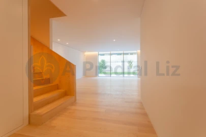 Apartamento T3 para Venda em Lordelo do Ouro e Massarelos