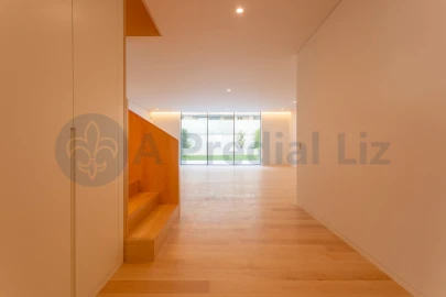 Apartamento T3 para Venda em Lordelo do Ouro e Massarelos