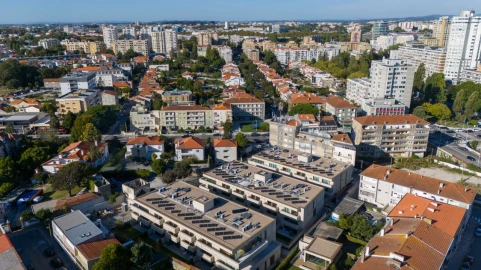 Apartamento T3 para Venda em Lordelo do Ouro e Massarelos