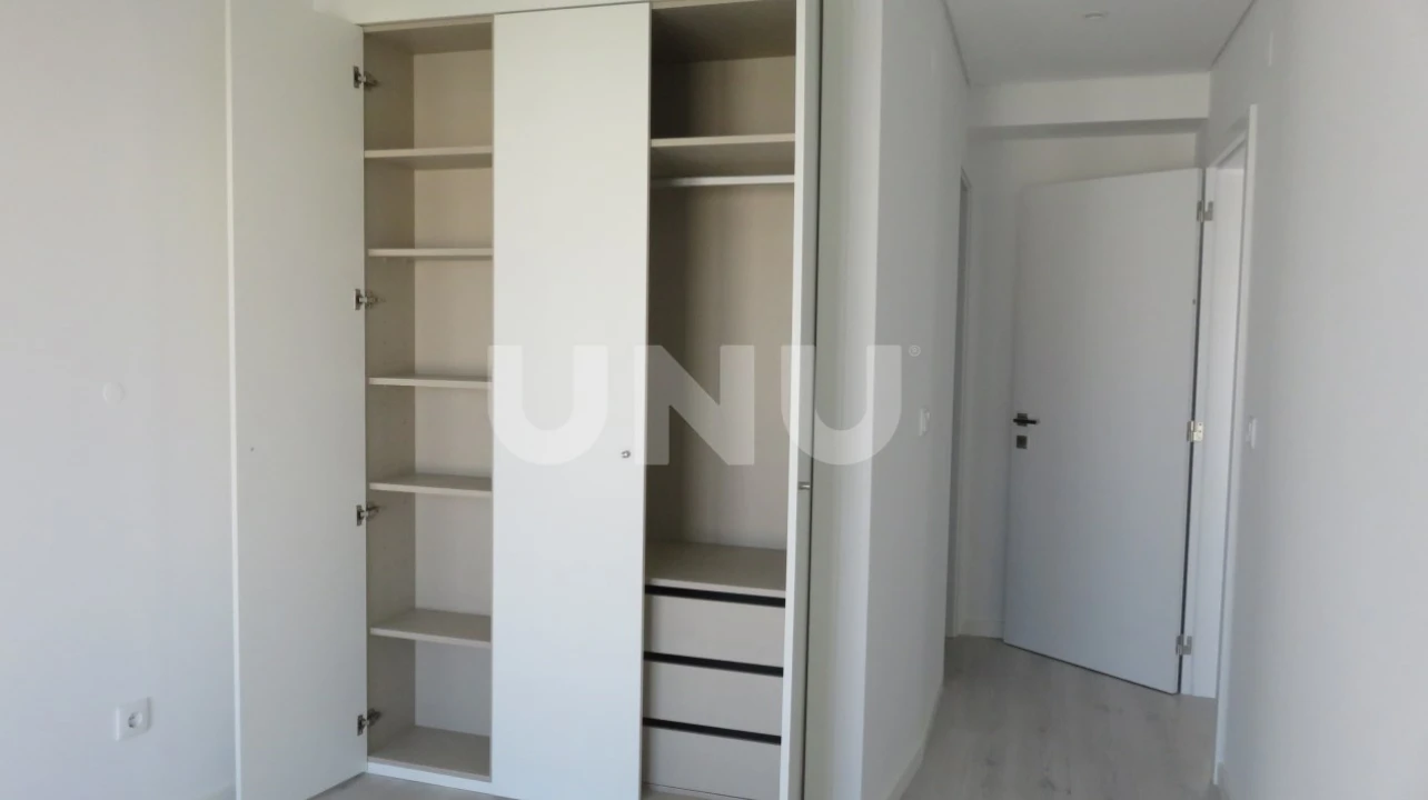 Apartamento T3 para Venda em Corroios Foto 13