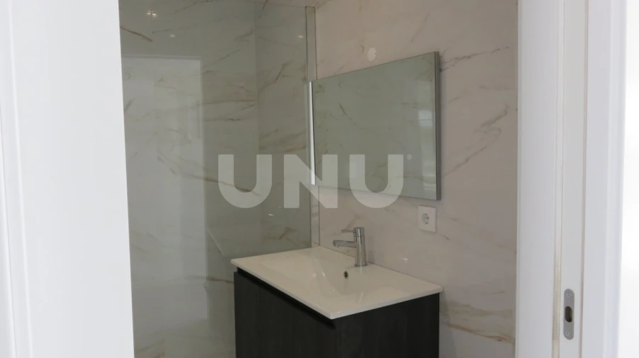 Apartamento T3 para Venda em Corroios