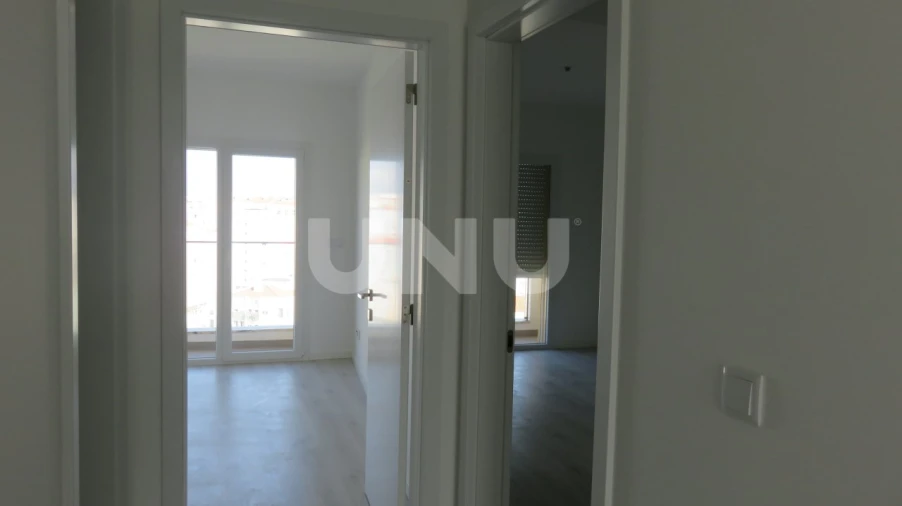 Apartamento T3 para Venda em Corroios Foto 6