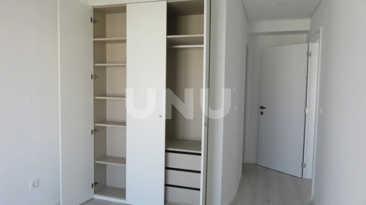Apartamento T3 para Venda em Corroios Foto 13