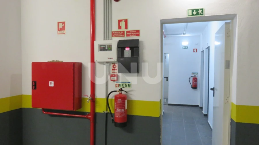 Apartamento T3 para Venda em Corroios Foto 10