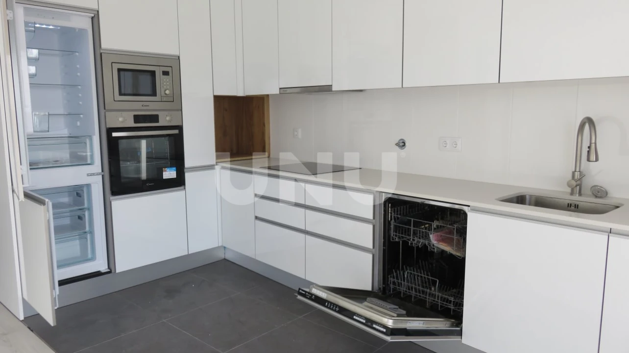 Apartamento T3 para Venda em Corroios Foto 2