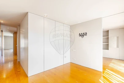 Moradia T4 para Venda em Aldoar, Foz do Douro e Nevogilde