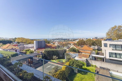 Moradia T4 para Venda em Aldoar, Foz do Douro e Nevogilde