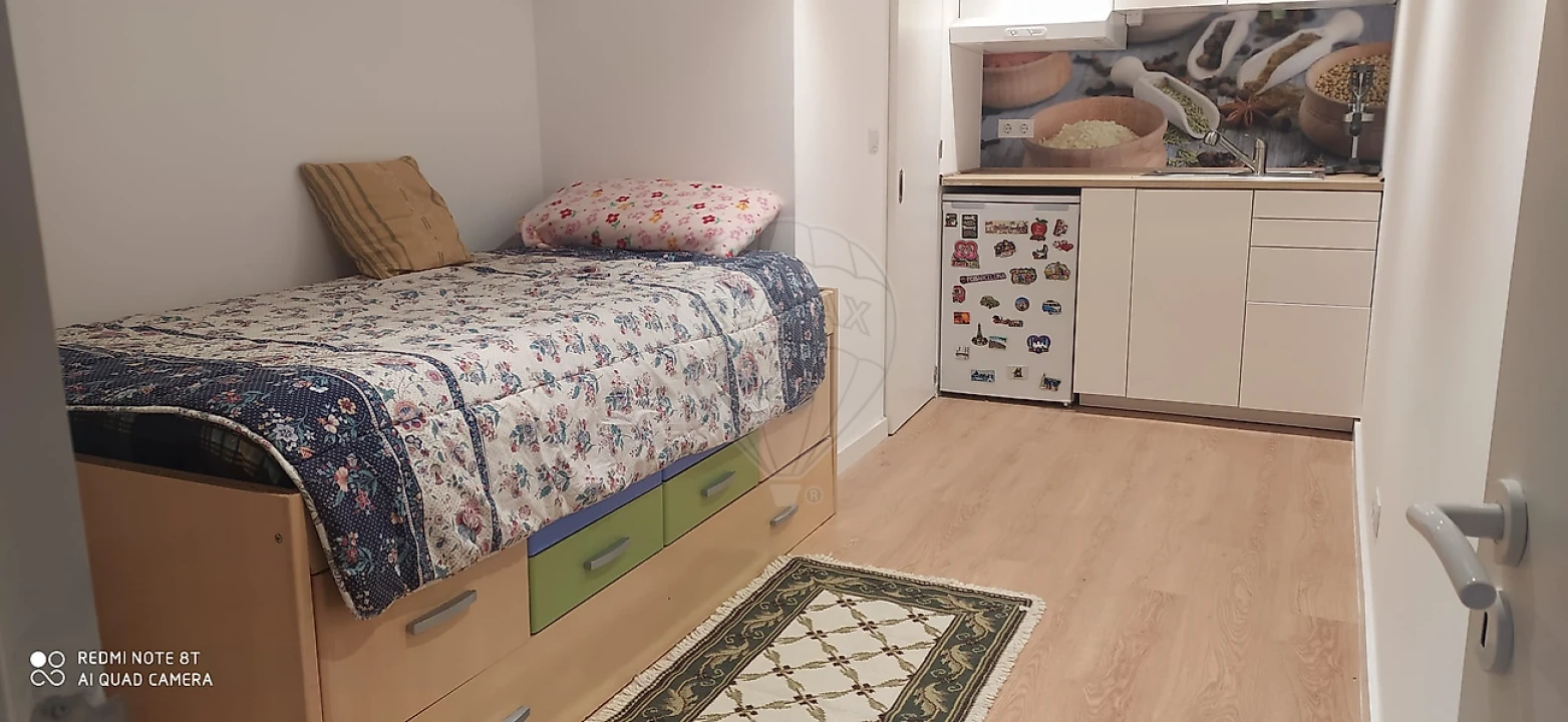 Garagem para Venda em Rio de Mouro Foto 7