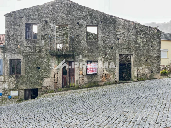 Moradia T3 para Venda em São Vicente da Beira Foto 2