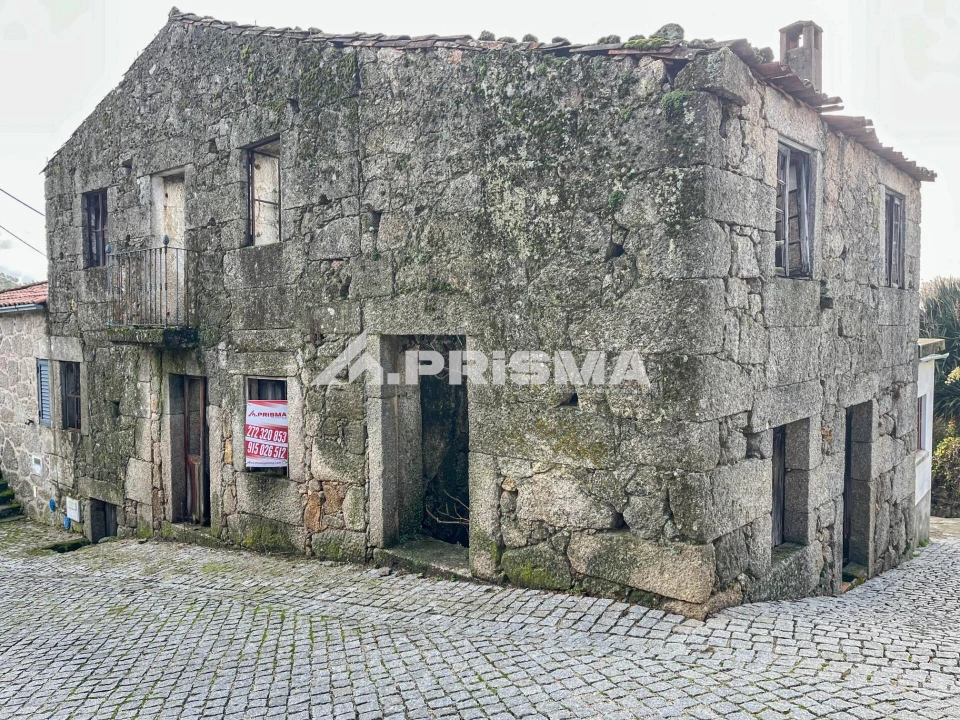 Moradia T3 para Venda em São Vicente da Beira Foto 6