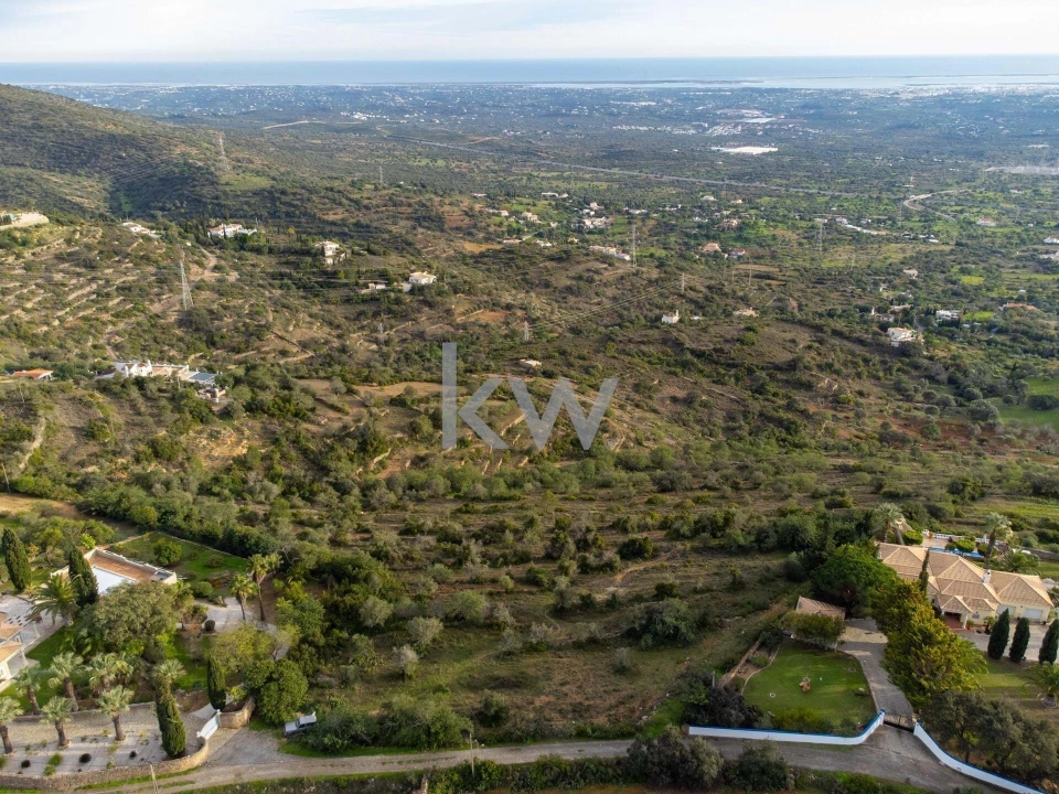 Terreno para Venda em Santa Barbara de Nexe Foto 2