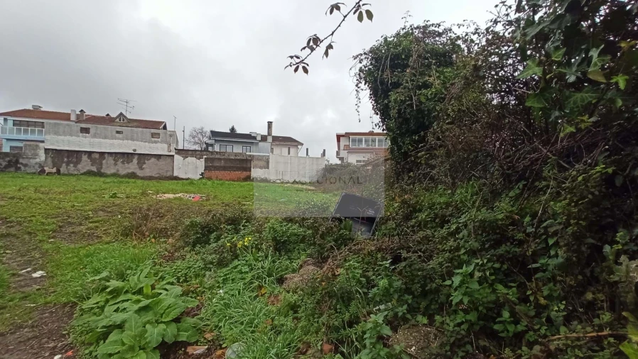 Terreno para Venda em Ermesinde Foto 8