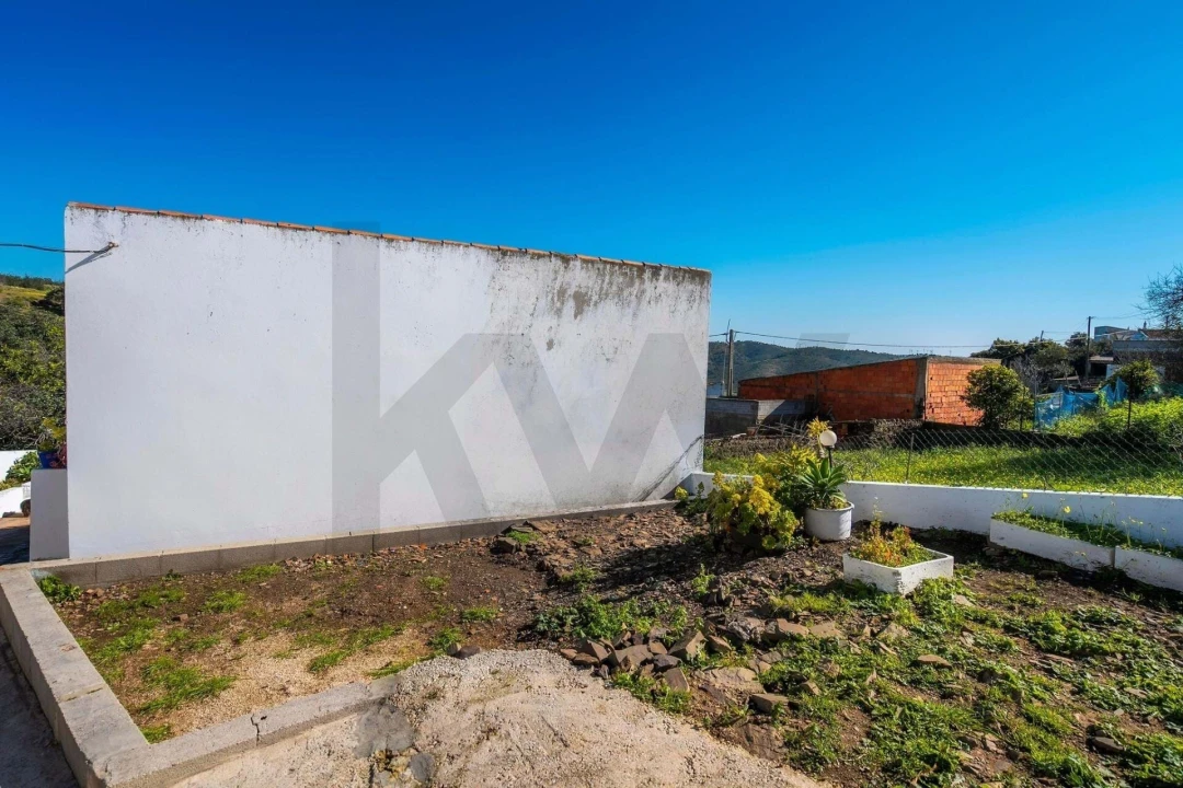 Moradia T4 para Venda em Odeleite Foto 38