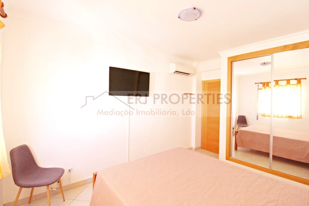 Apartamento T2 para Arrendamento em Altura Foto 8