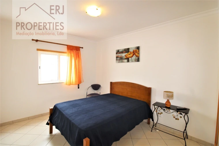 Apartamento T2 para Arrendamento em Altura Foto 9