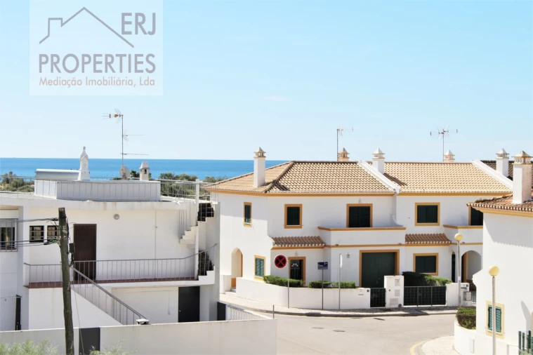 Apartamento T2 para Arrendamento em Altura Foto 12