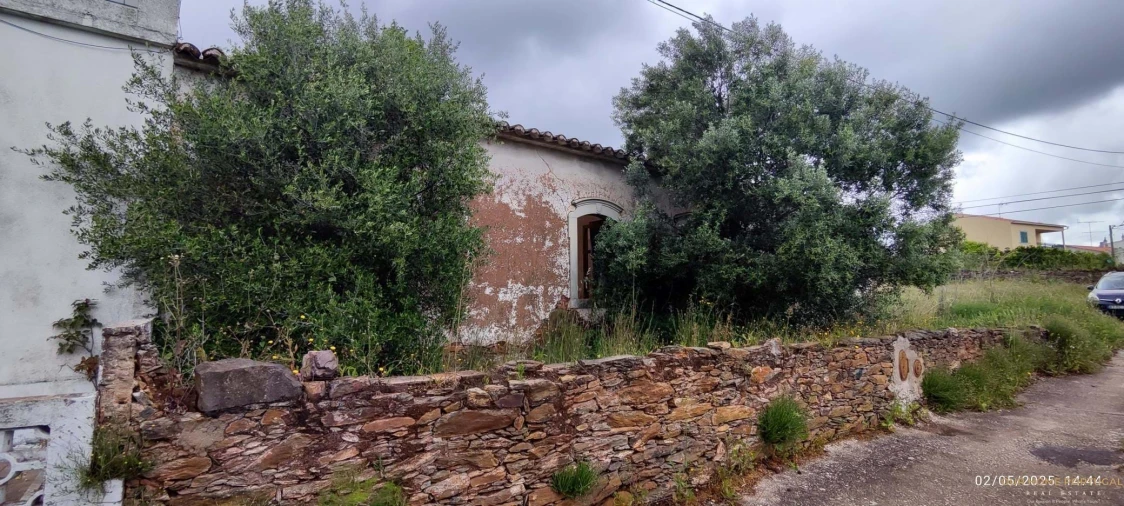 Moradia T5 para Venda em Salir Foto 9