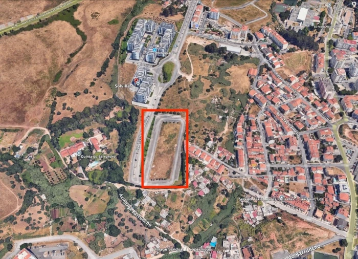 Terreno Comércio / Armazém para Venda em Póvoa de Santo Adrião e Olival Basto Foto 6
