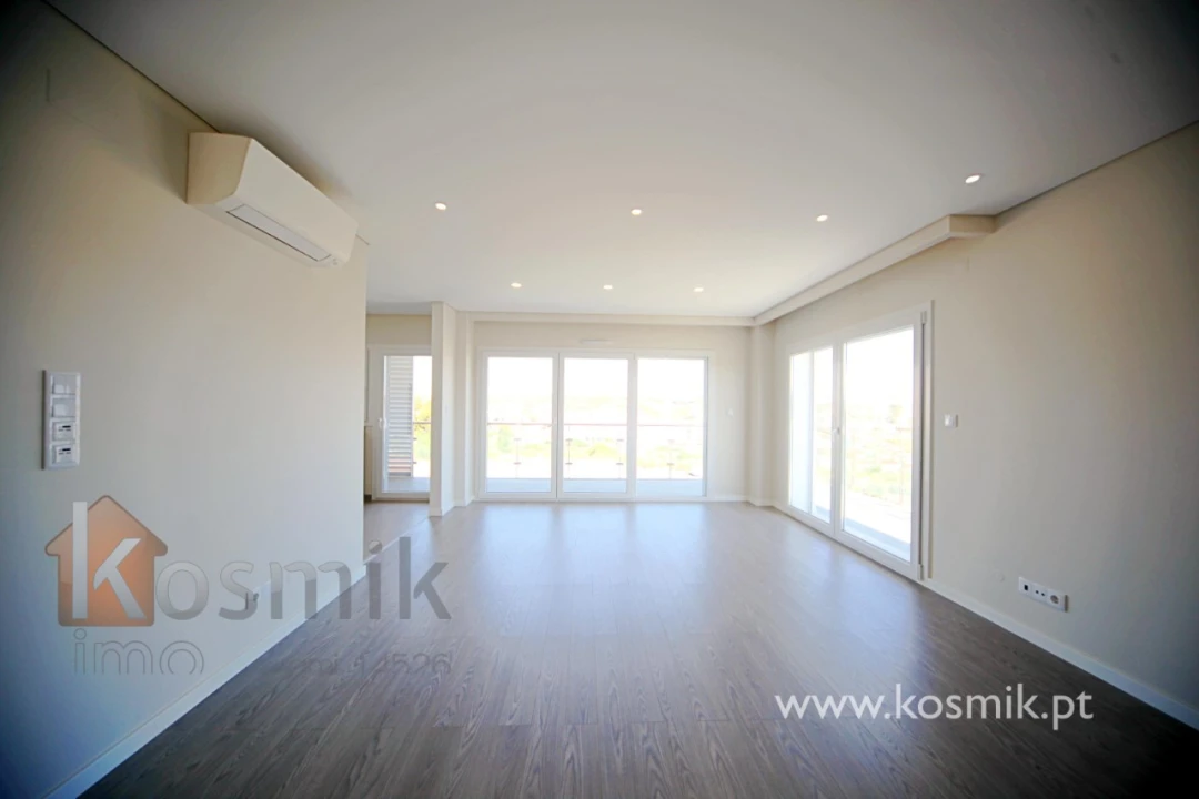 Apartamento T2 para Arrendamento em Póvoa de Santo Adrião e Olival Basto Foto 7