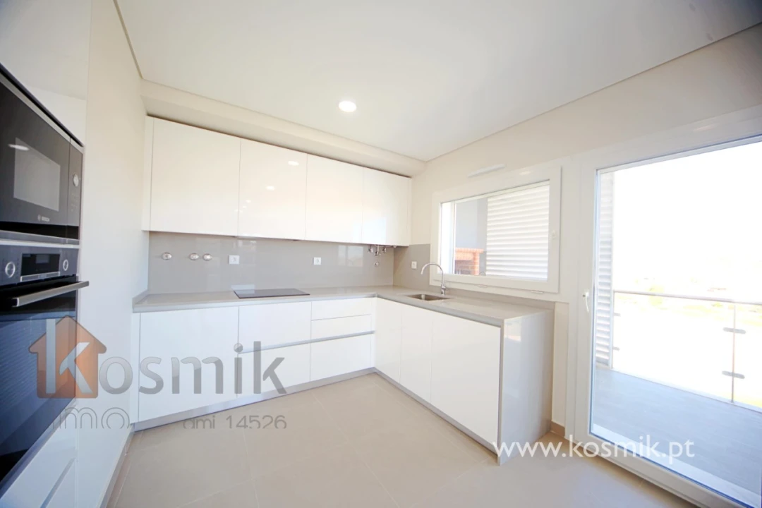 Apartamento T2 para Arrendamento em Póvoa de Santo Adrião e Olival Basto Foto 12