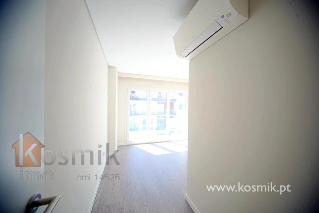 Apartamento T2 para Arrendamento em Póvoa de Santo Adrião e Olival Basto Foto 30