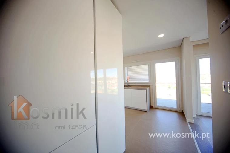 Apartamento T2 para Arrendamento em Póvoa de Santo Adrião e Olival Basto Foto 16