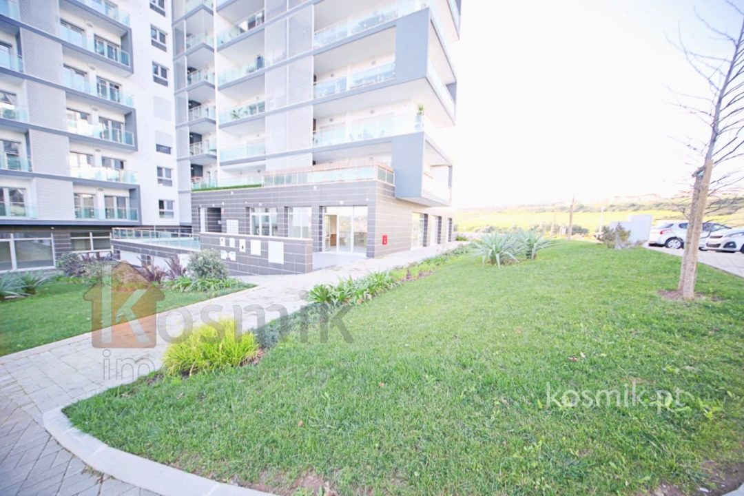 Loja para Venda em Póvoa de Santo Adrião e Olival Basto Foto 36