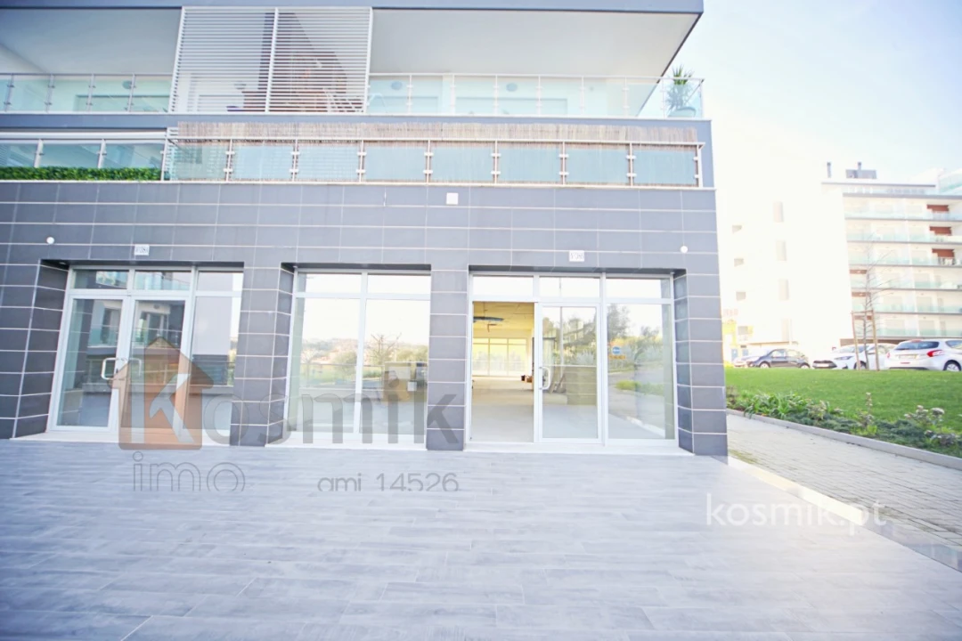 Loja para Venda em Póvoa de Santo Adrião e Olival Basto Foto 39