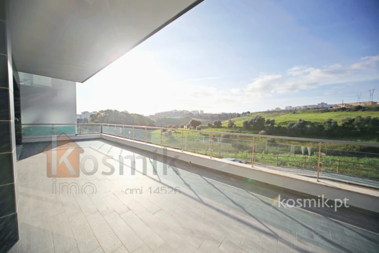 Loja para Venda em Póvoa de Santo Adrião e Olival Basto Foto 12