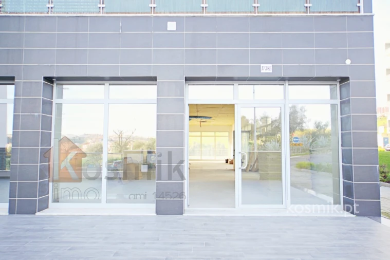 Loja para Venda em Póvoa de Santo Adrião e Olival Basto Foto 40