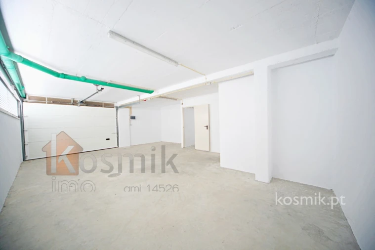 Loja para Venda em Póvoa de Santo Adrião e Olival Basto Foto 47