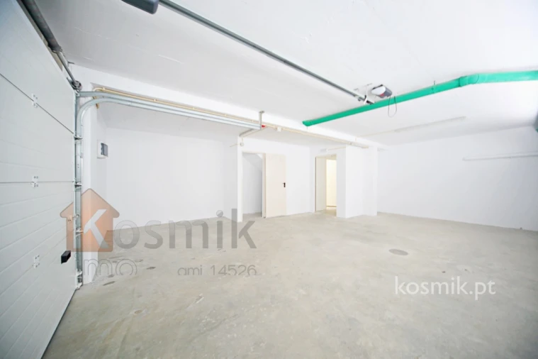 Loja para Venda em Póvoa de Santo Adrião e Olival Basto Foto 48