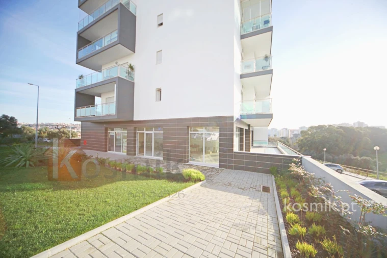 Loja para Venda em Póvoa de Santo Adrião e Olival Basto Foto 60