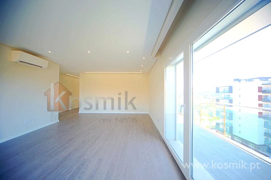 Apartamento T2 para Arrendamento em Póvoa de Santo Adrião e Olival Basto Foto 20