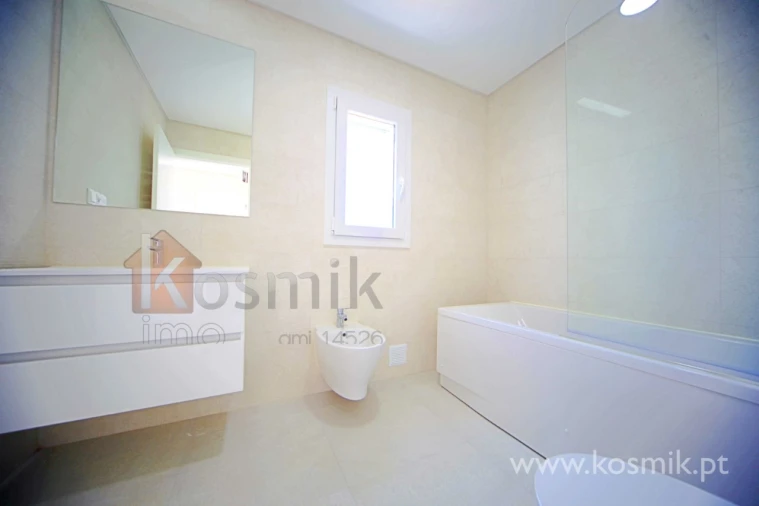 Apartamento T2 para Arrendamento em Póvoa de Santo Adrião e Olival Basto Foto 34