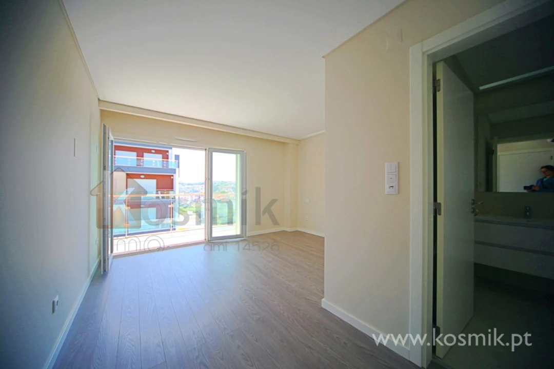 Apartamento T2 para Arrendamento em Póvoa de Santo Adrião e Olival Basto Foto 30