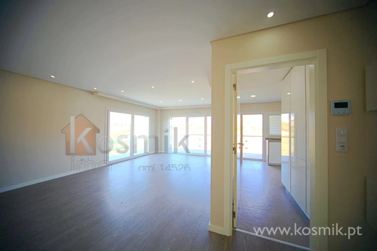 Apartamento T2 para Arrendamento em Póvoa de Santo Adrião e Olival Basto Foto 8