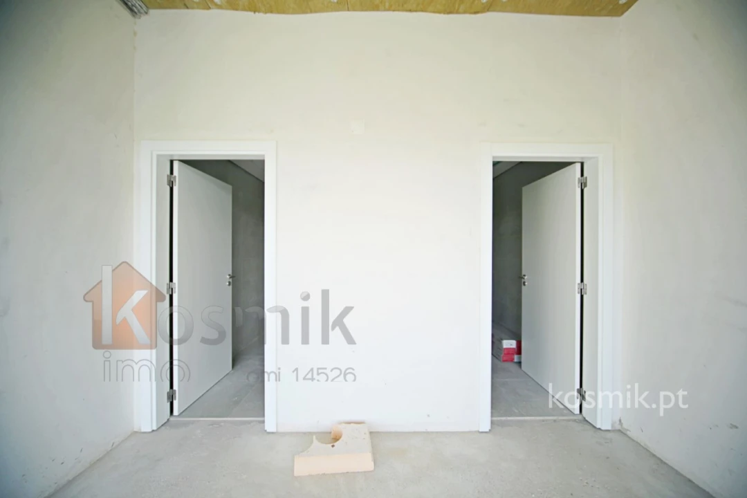 Loja para Arrendamento em Póvoa de Santo Adrião e Olival Basto Foto 55