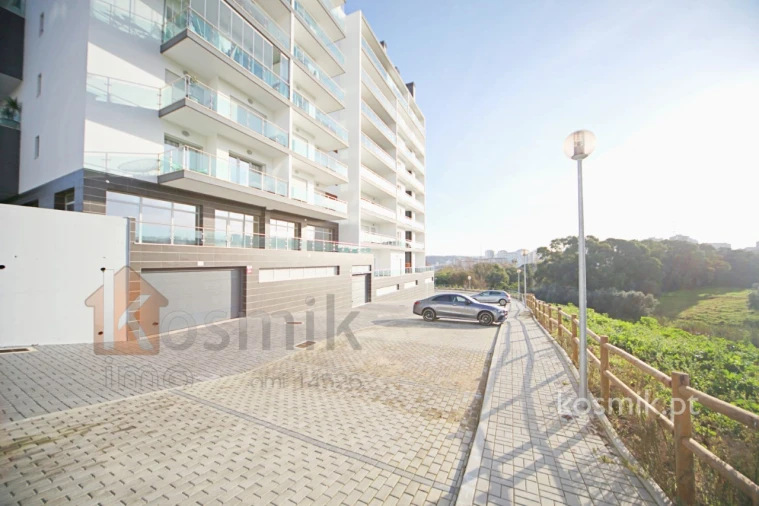 Loja para Arrendamento em Póvoa de Santo Adrião e Olival Basto Foto 12